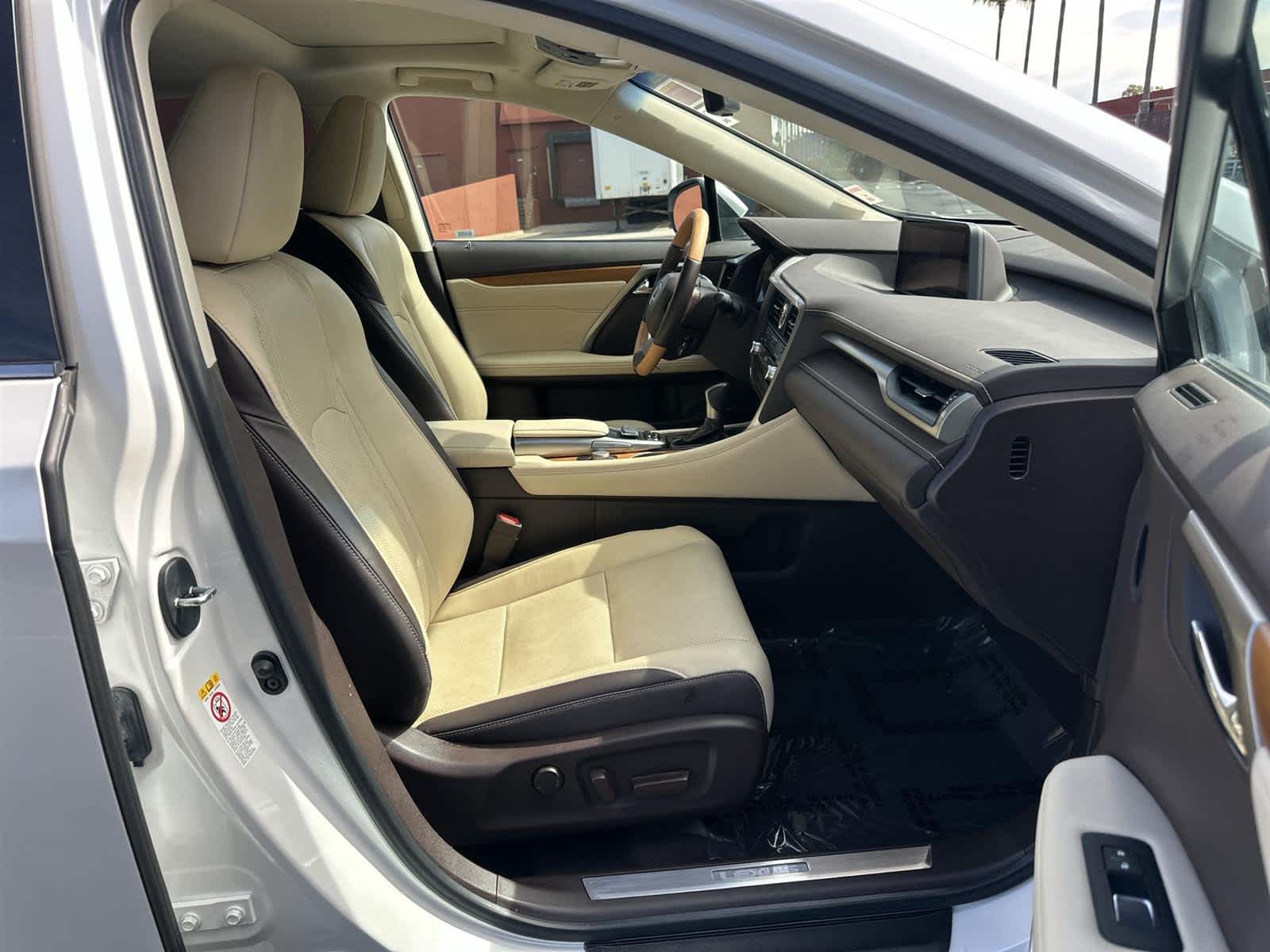 Thumbnail: 2019 Lexus RX - 14