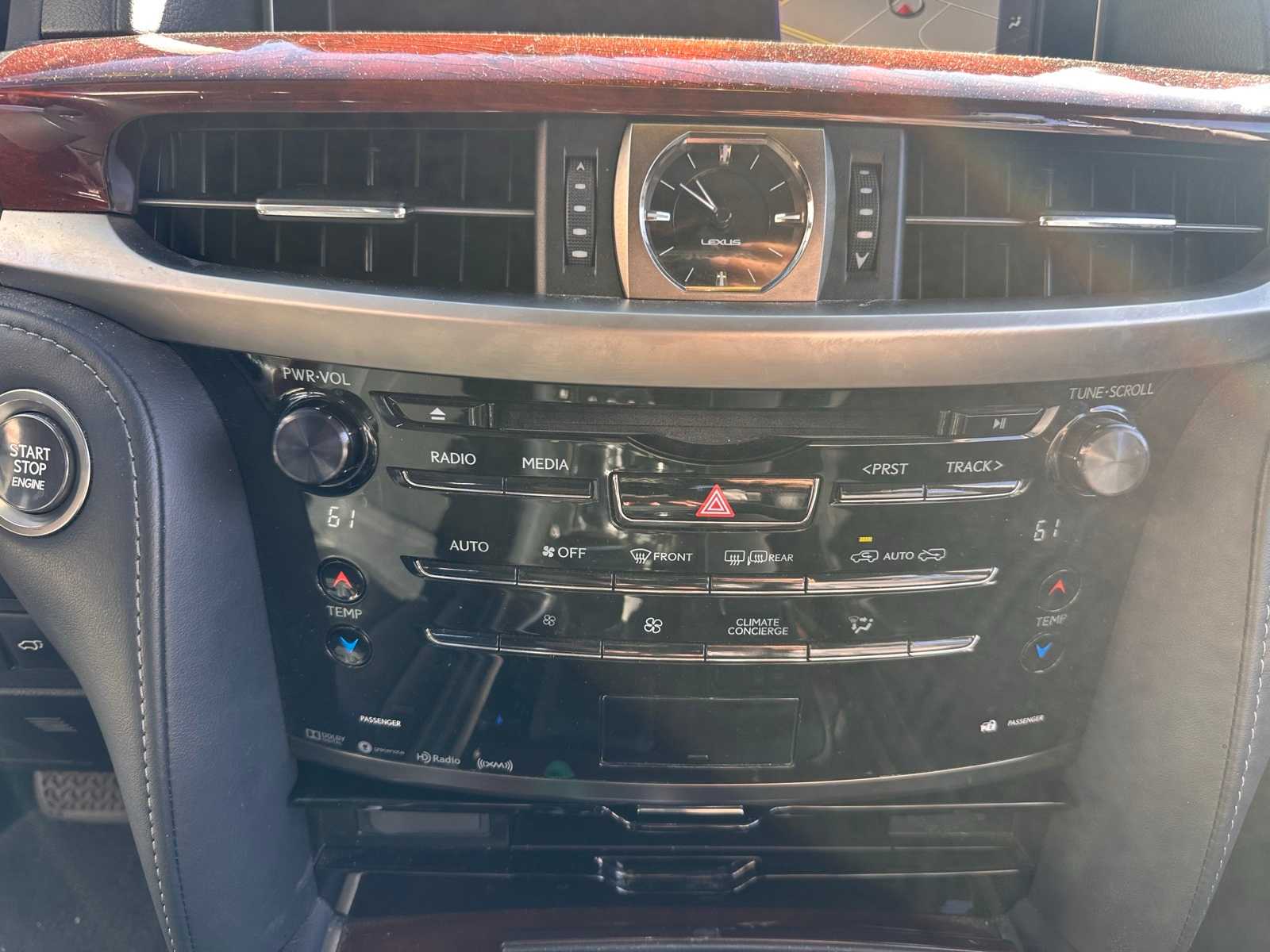 Thumbnail: 2019 Lexus LX - 17