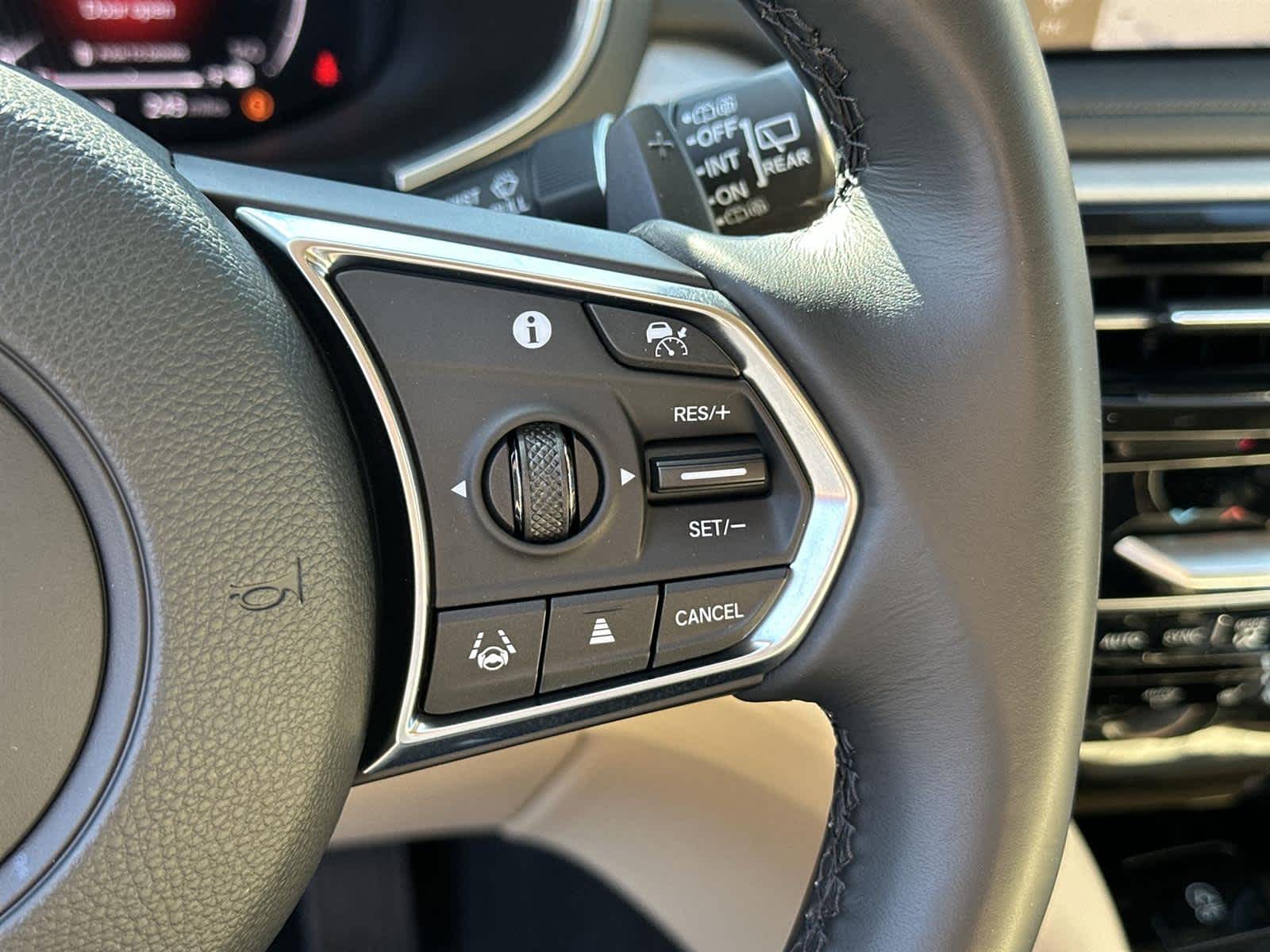 Thumbnail: 2025 Acura MDX - 25