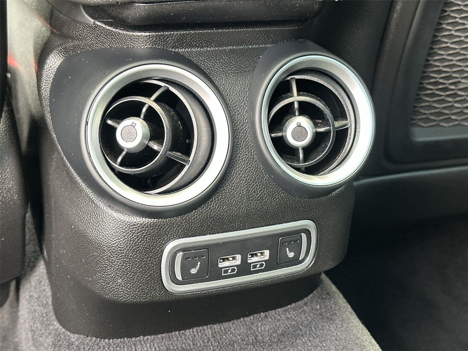 Thumbnail: 2023 Alfa Romeo Giulia - 30