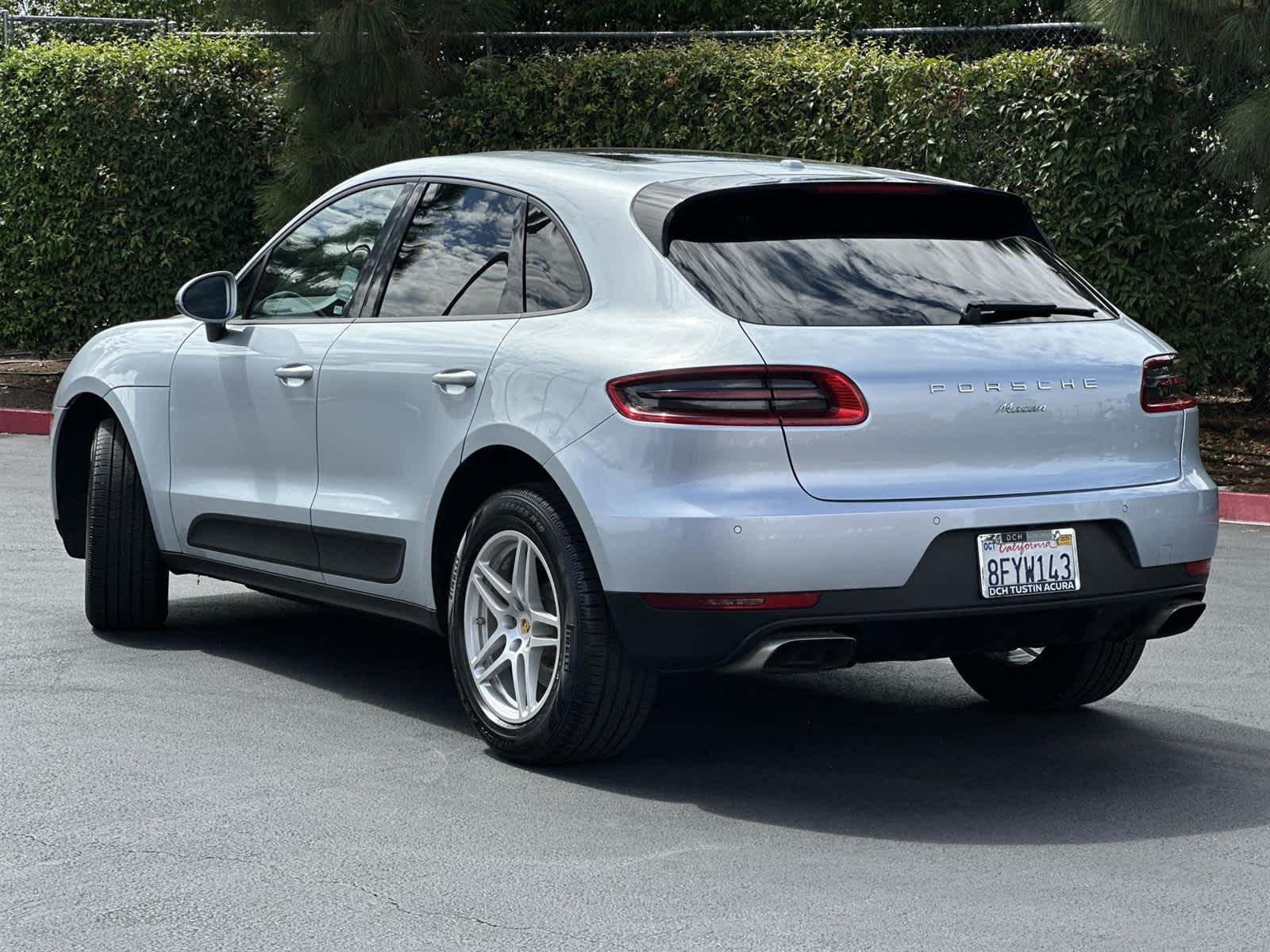Thumbnail: 2018 Porsche Macan - 4