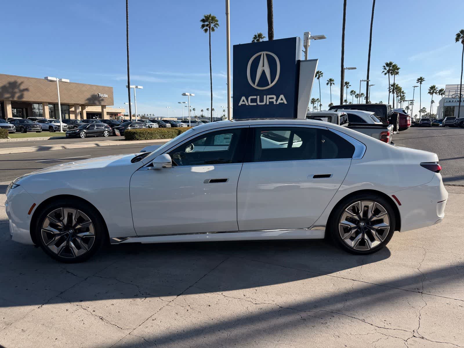 Thumbnail: 2025 BMW i7 - 2