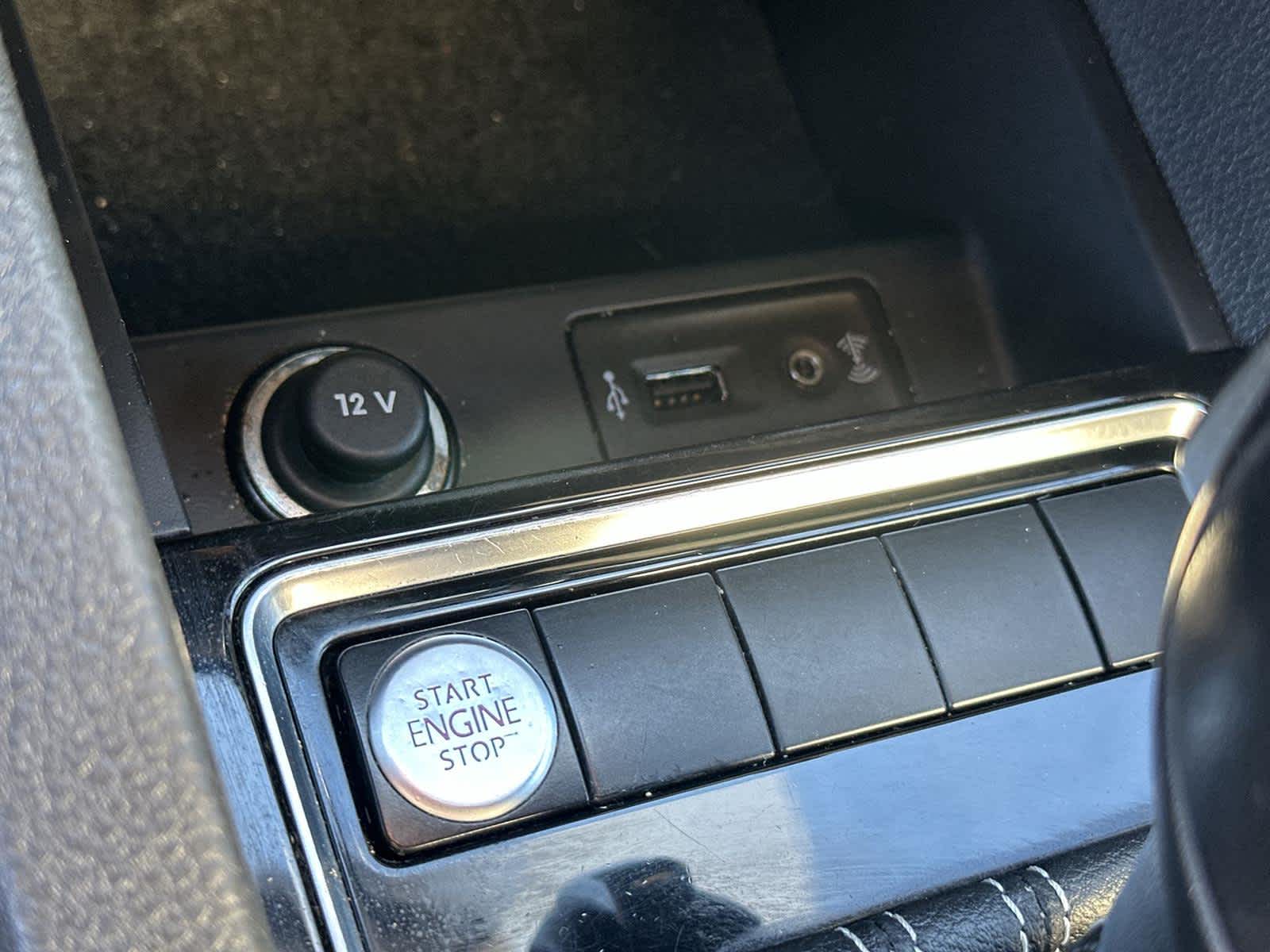 Thumbnail: 2016 Volkswagen Jetta - 27