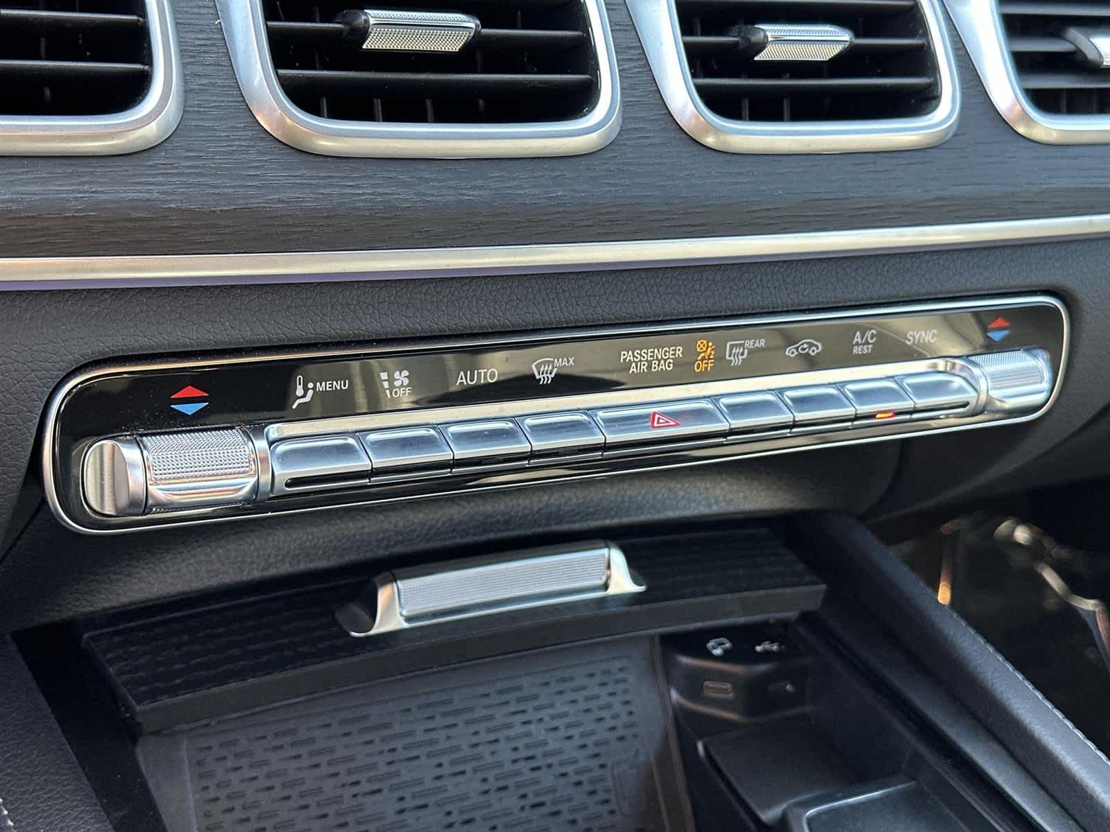 Thumbnail: 2023 Mercedes-Benz GLE - 28