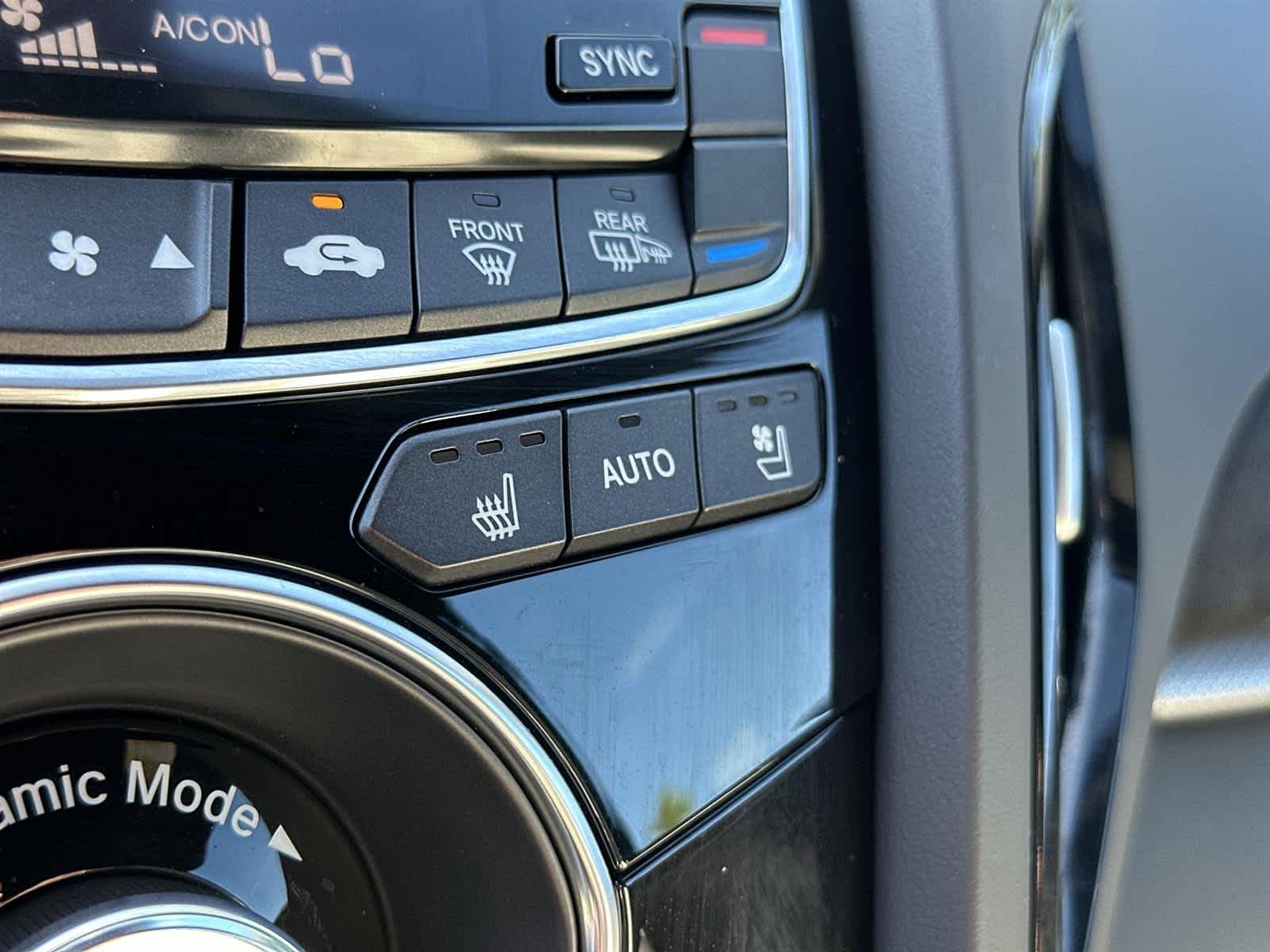 Thumbnail: 2025 Acura RDX - 25