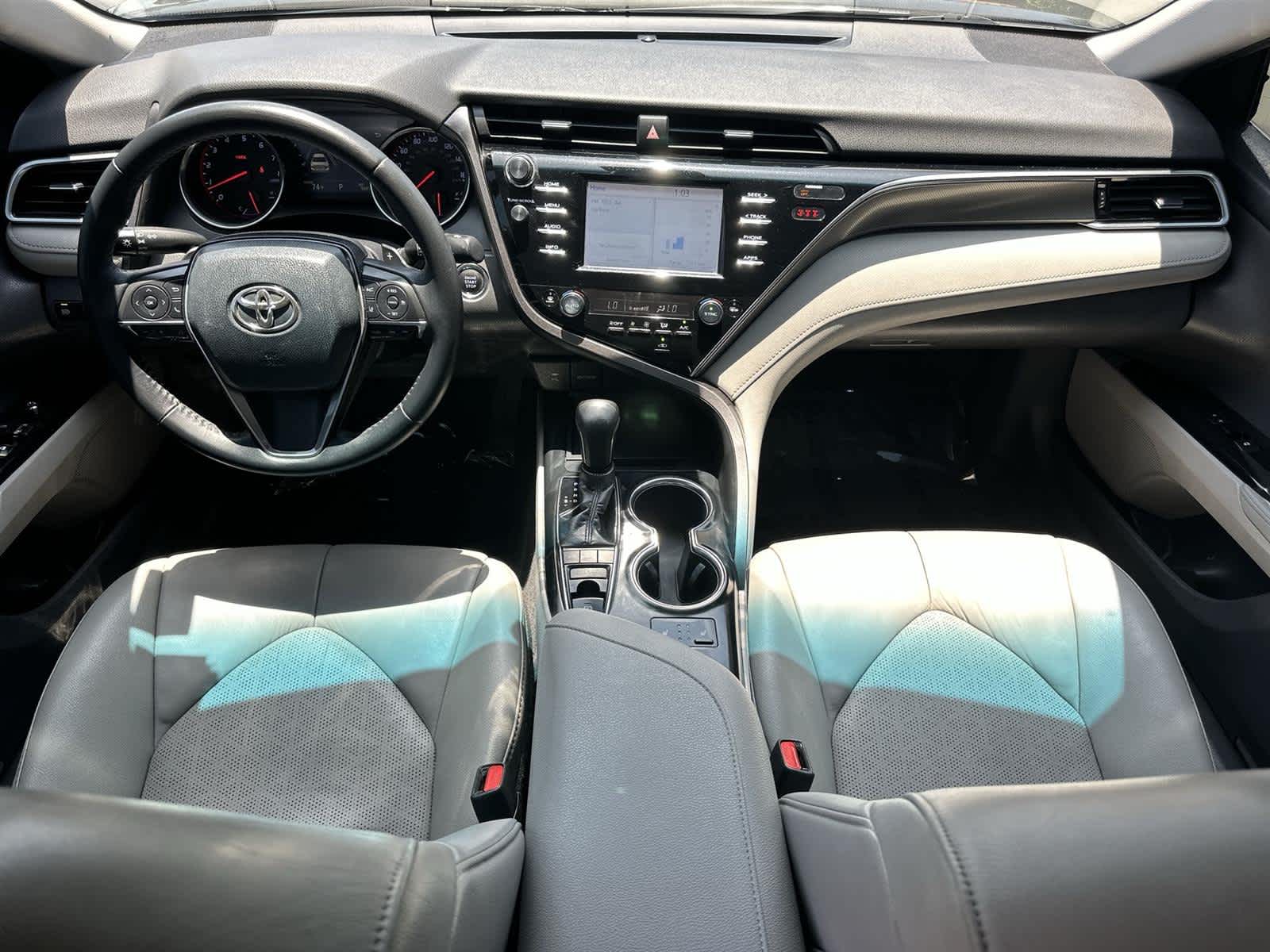 2018 Toyota Camry XSE 10