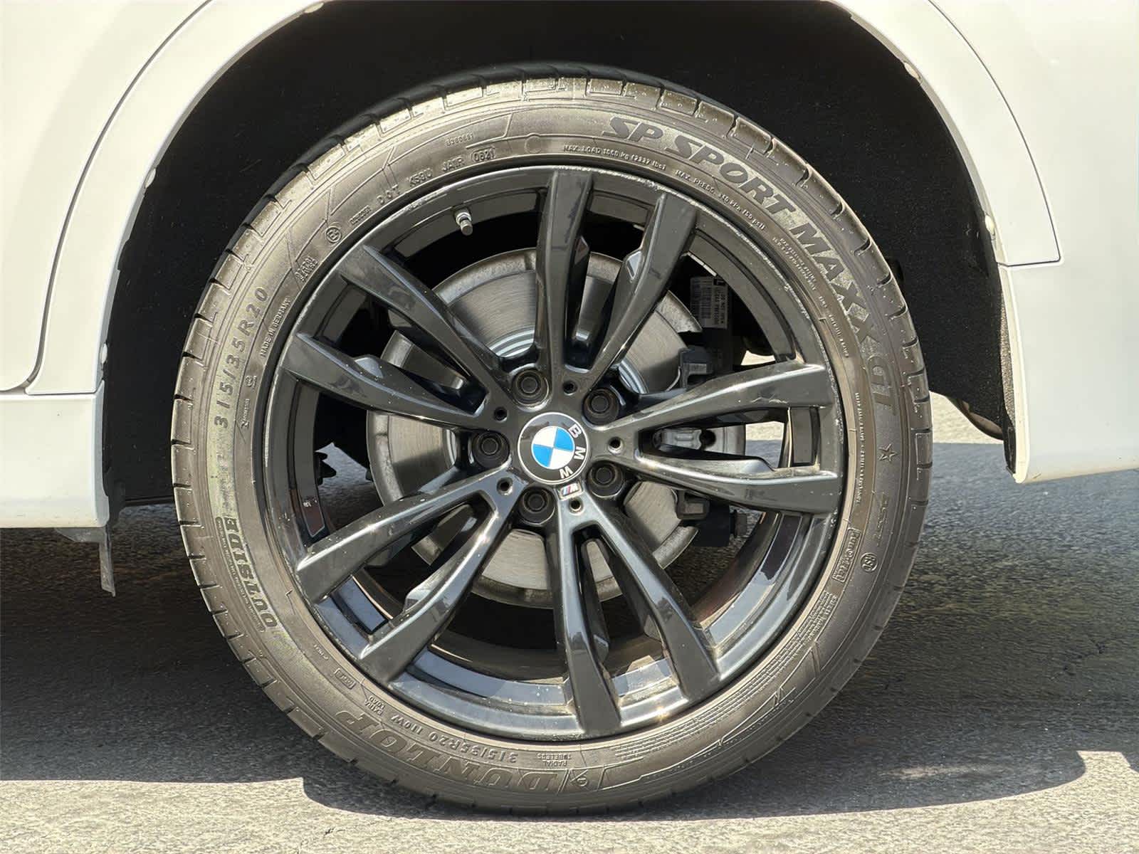 Thumbnail: 2019 BMW X6 - 9