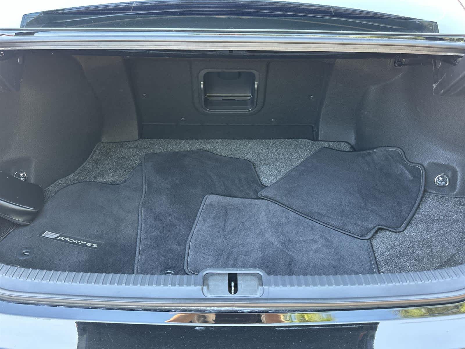 Thumbnail: 2020 Lexus ES - 20