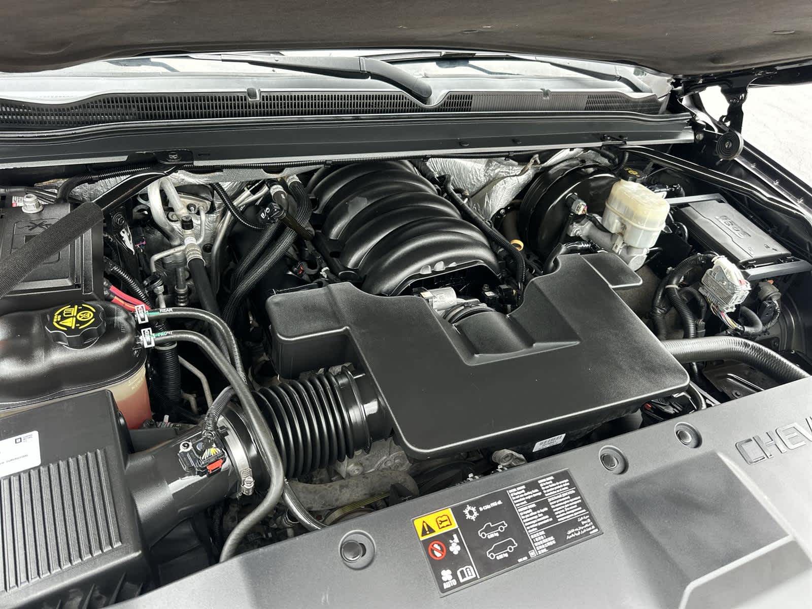 Thumbnail: 2016 Chevrolet Suburban - 9