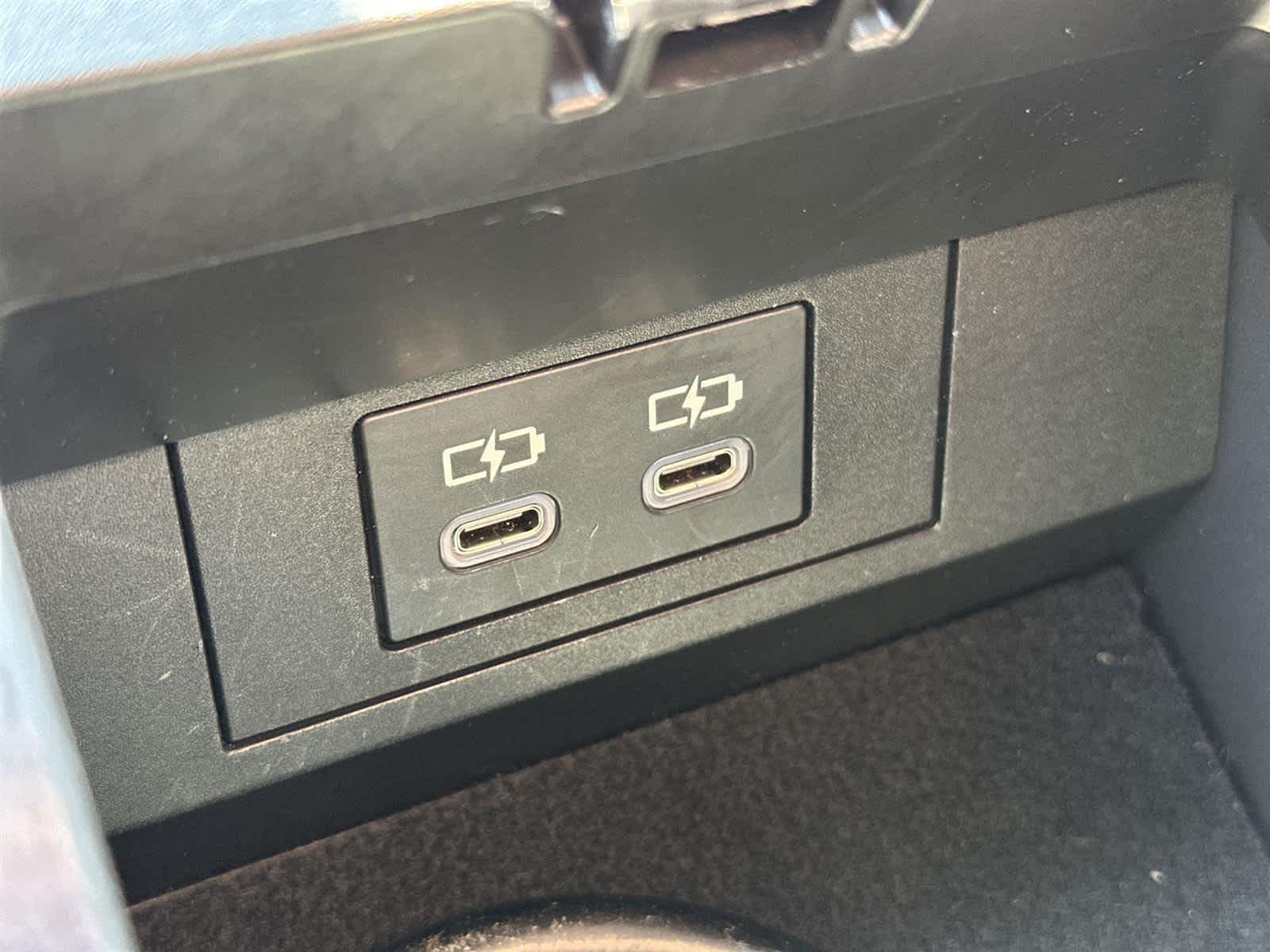 Thumbnail: 2023 Toyota Prius - 31