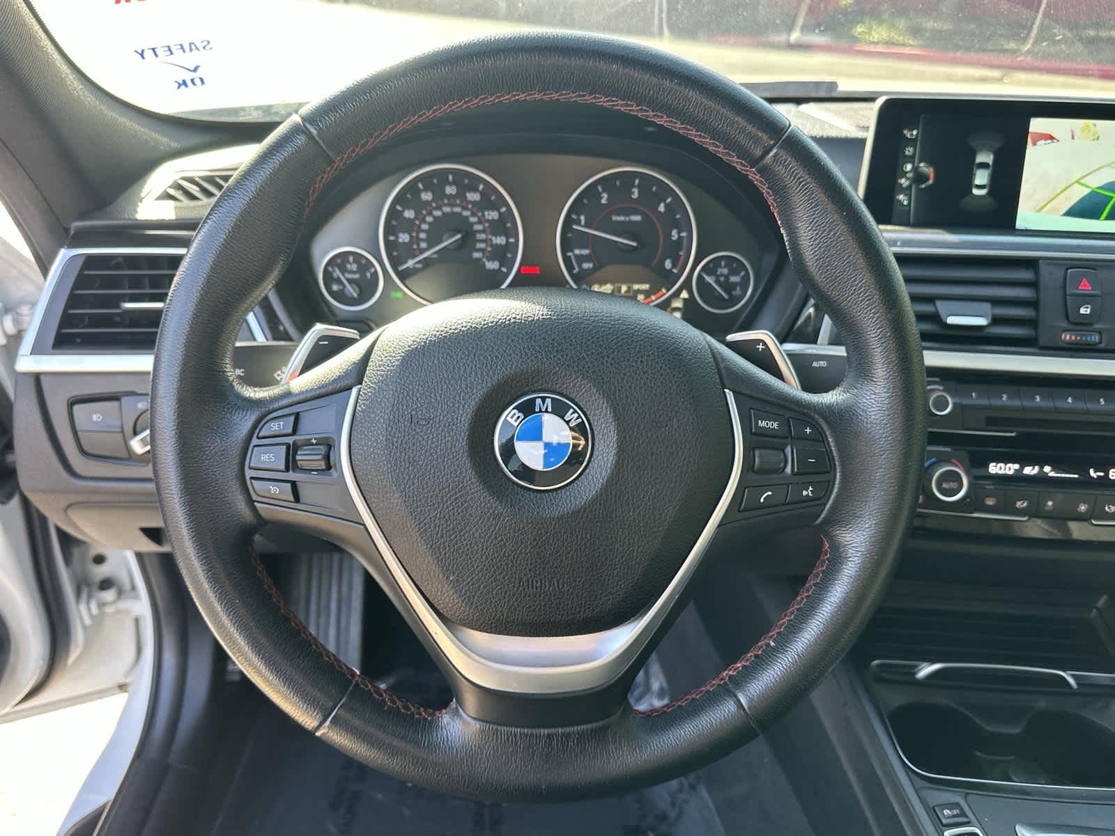 Thumbnail: 2017 BMW 3 Series - 15