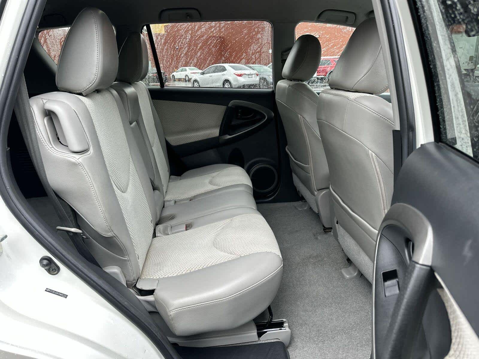 2012 Toyota RAV4 EV 13