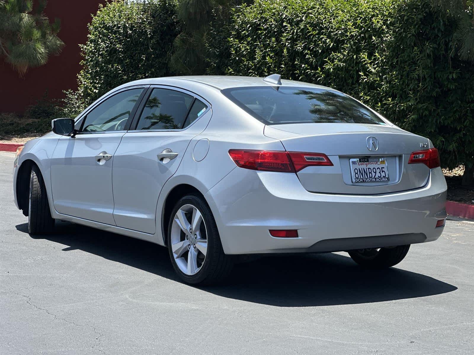 Thumbnail: 2013 Acura ILX - 4
