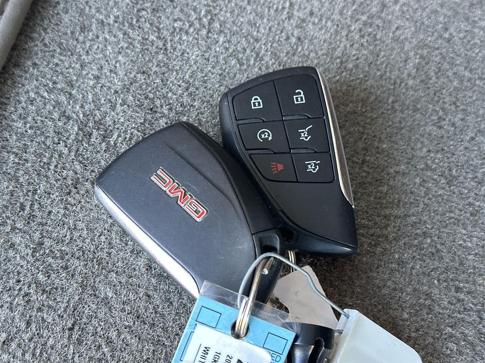 Thumbnail: 2022 GMC Yukon - 21