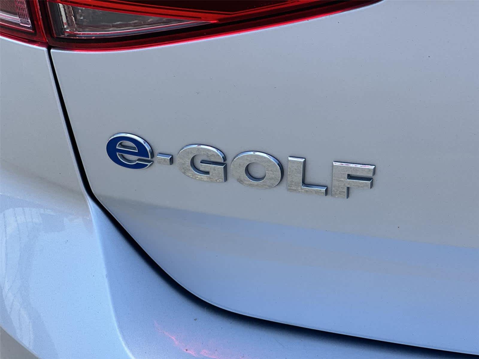 Thumbnail: 2016 Volkswagen e-Golf - 8