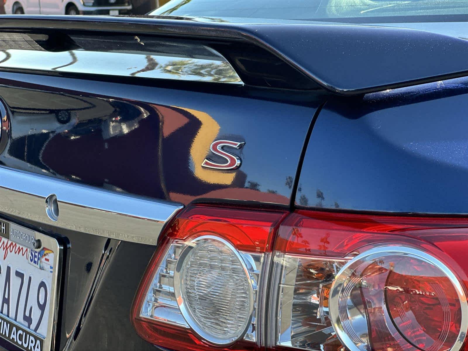 Thumbnail: 2013 Toyota Corolla - 7