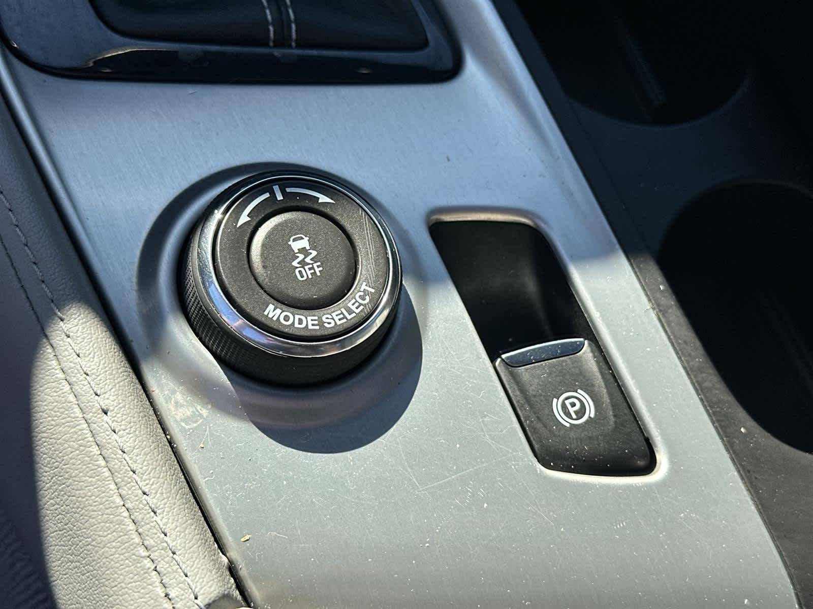 Thumbnail: 2015 Chevrolet Corvette - 26