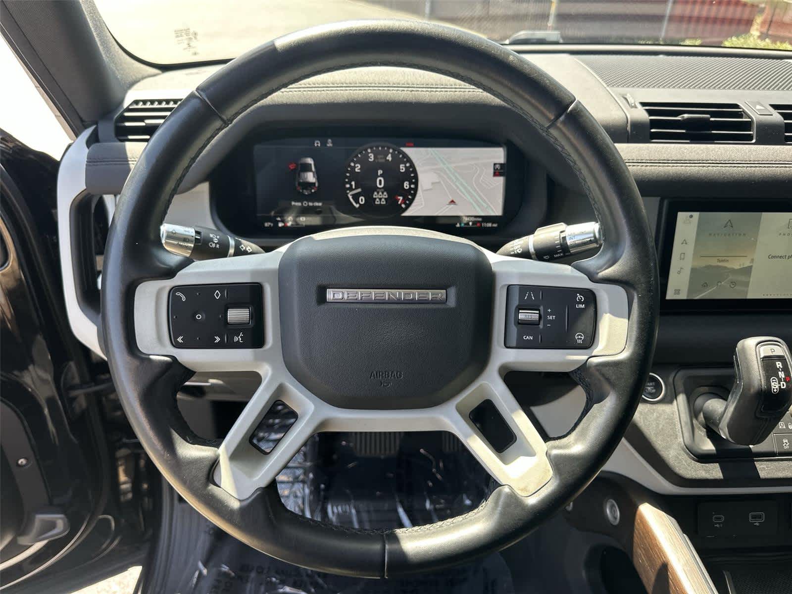 Thumbnail: 2020 Land Rover Defender - 16