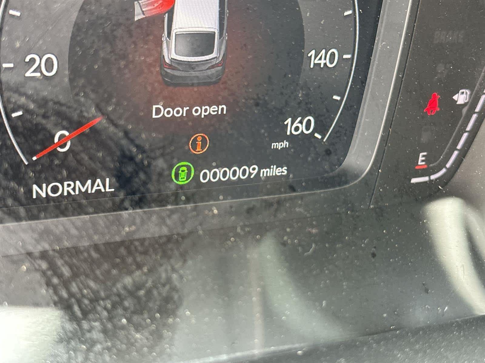 Thumbnail: 2025 Acura Integra - 18