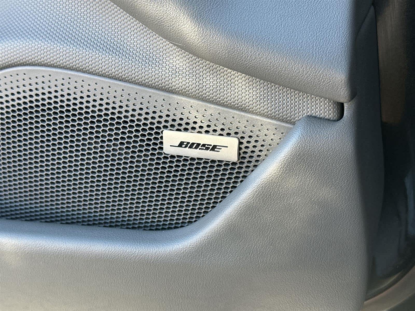 Thumbnail: 2023 Porsche Taycan - 31