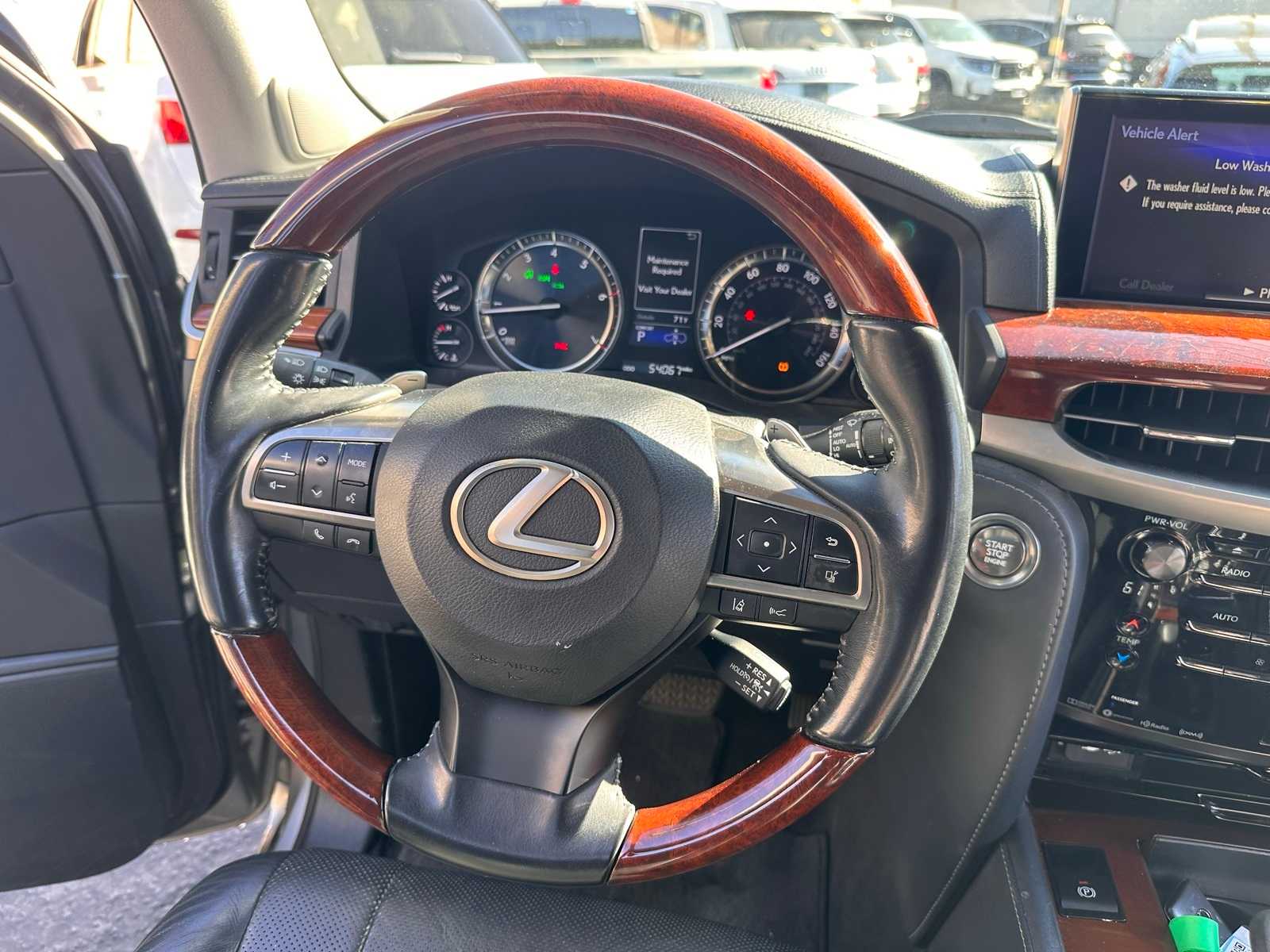 Thumbnail: 2019 Lexus LX - 20