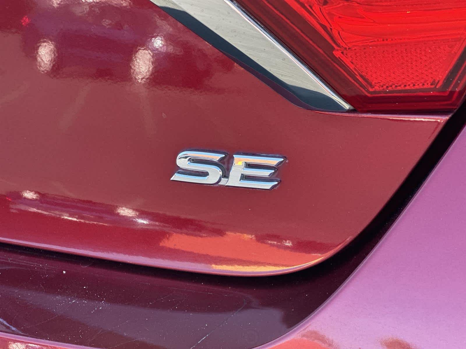 Thumbnail: 2015 Toyota Camry - 7