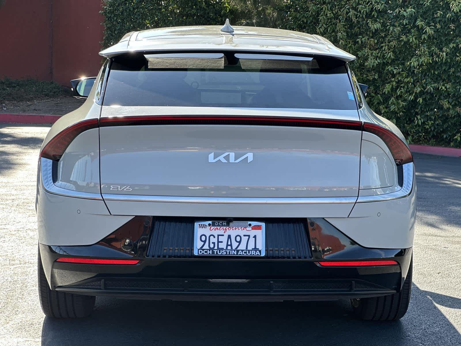 Thumbnail: 2022 Kia EV6 - 5
