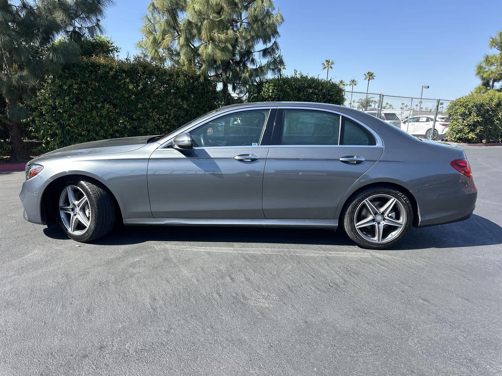 Thumbnail: 2017 Mercedes-Benz E-Class - 3