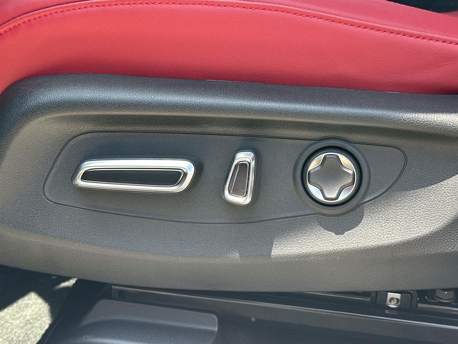 Thumbnail: 2025 Acura ADX - 21