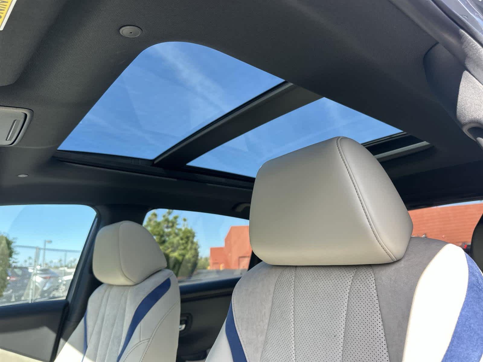 Thumbnail: 2025 Acura ADX - 31