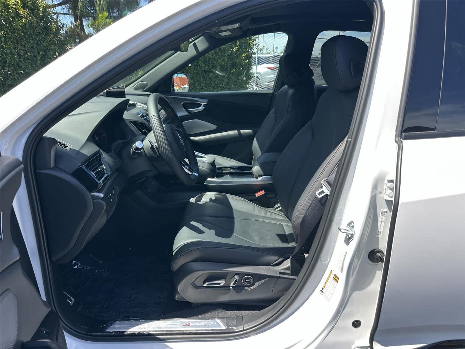 Thumbnail: 2026 Acura RDX - 11