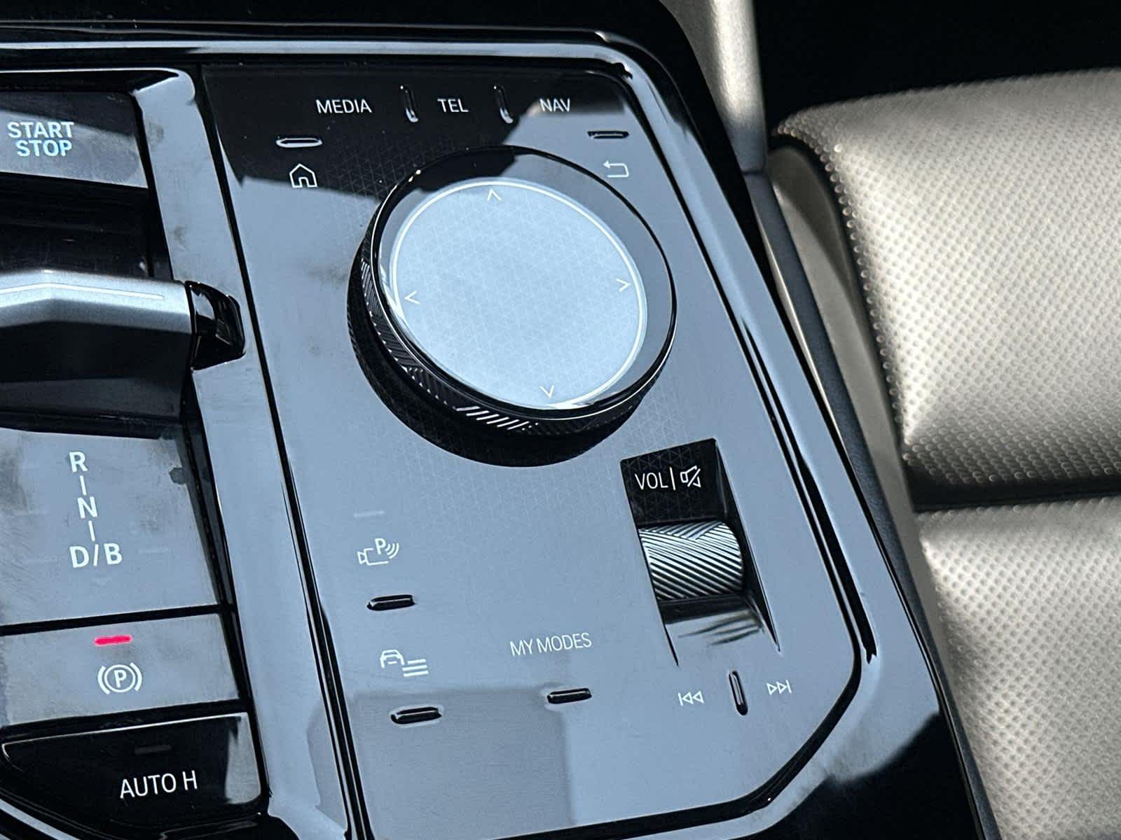 Thumbnail: 2024 BMW i5 - 26