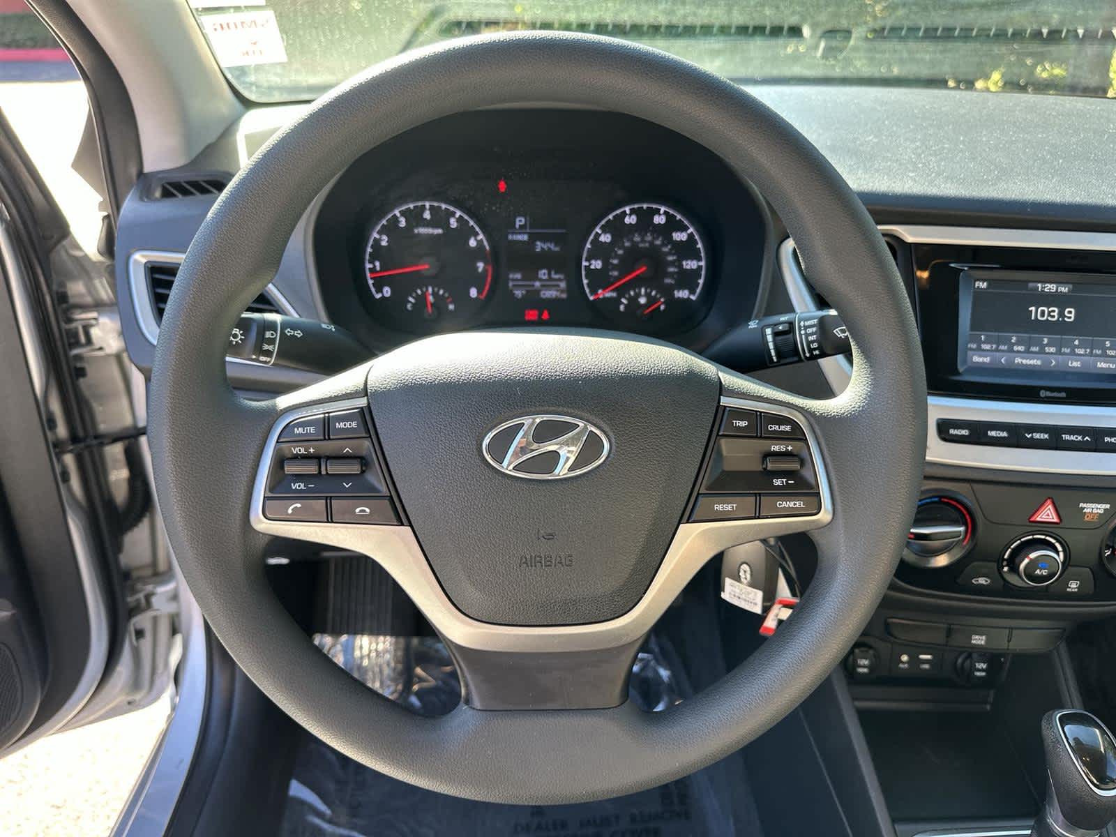 Thumbnail: 2022 Hyundai Accent - 15