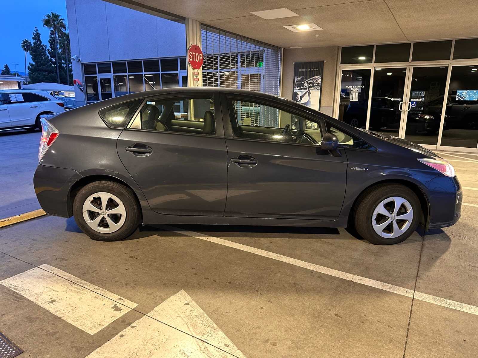Thumbnail: 2013 Toyota Prius - 6