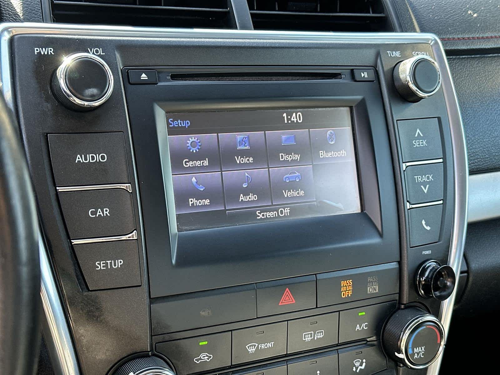 Thumbnail: 2015 Toyota Camry - 28