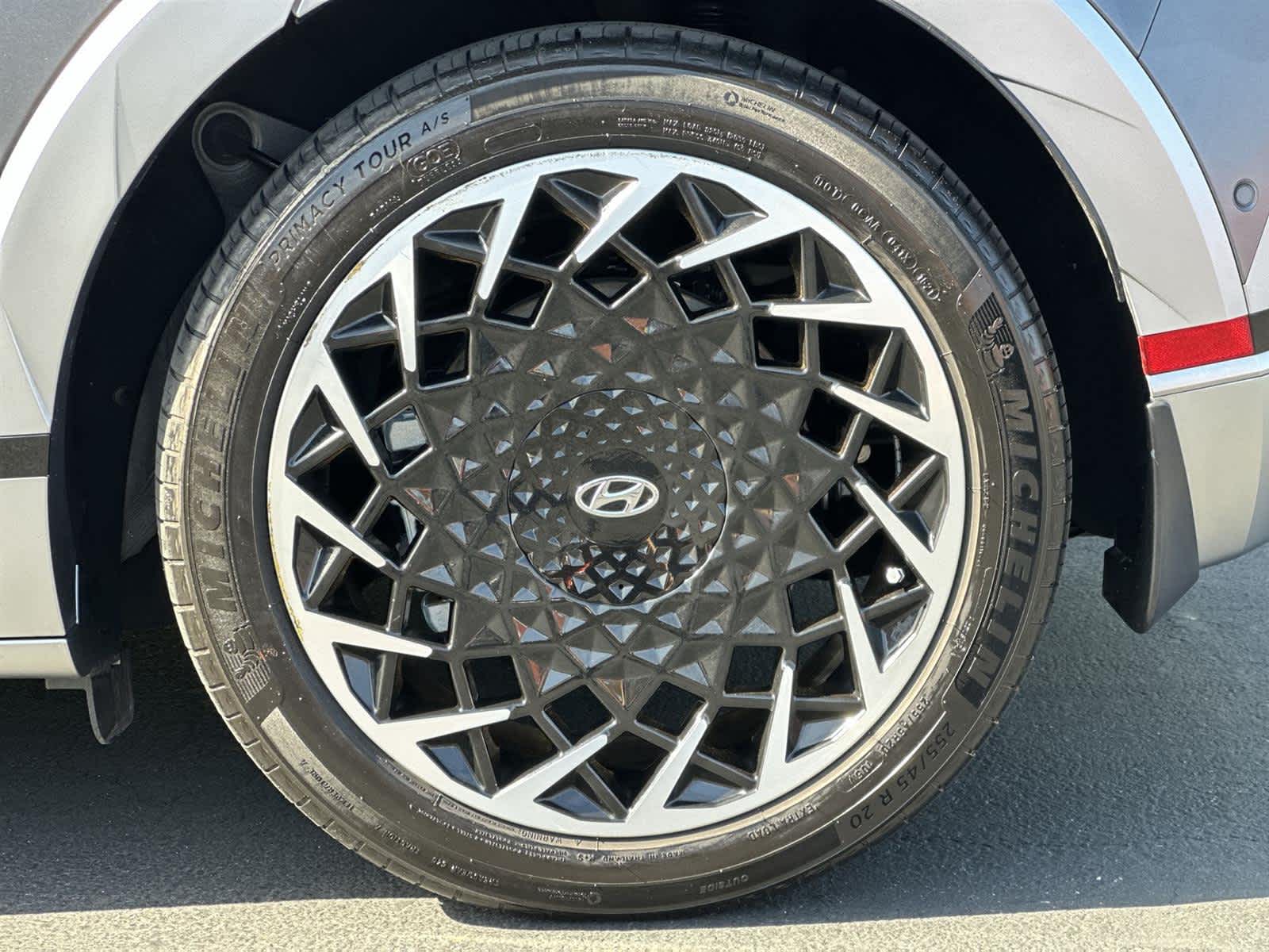 Thumbnail: 2022 Hyundai Ioniq 5 - 8