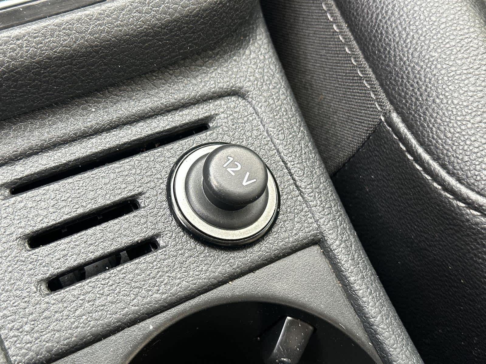 Thumbnail: 2017 Volkswagen Golf - 29