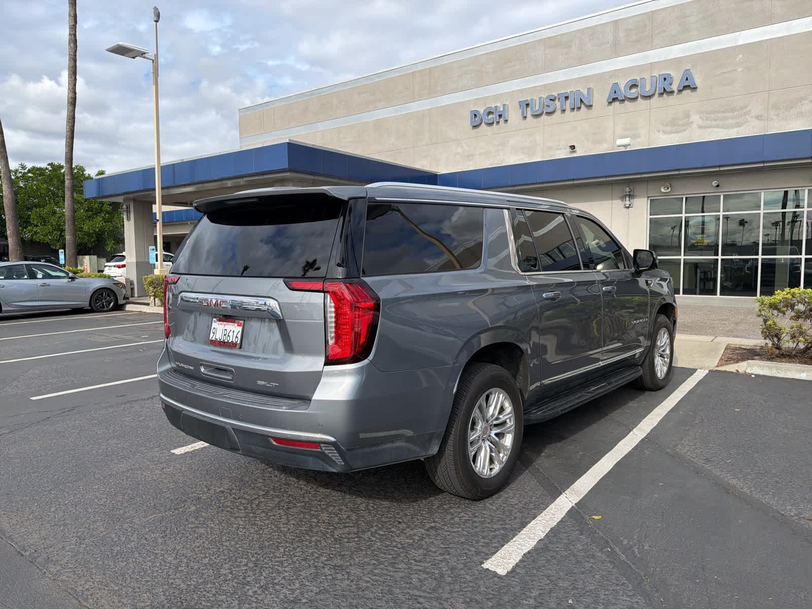 Thumbnail: 2022 GMC Yukon XL - 5