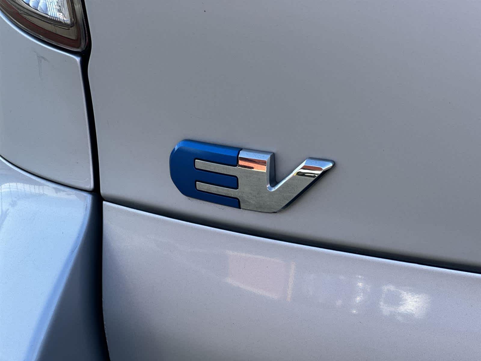 Thumbnail: 2014 Toyota RAV4 - 7