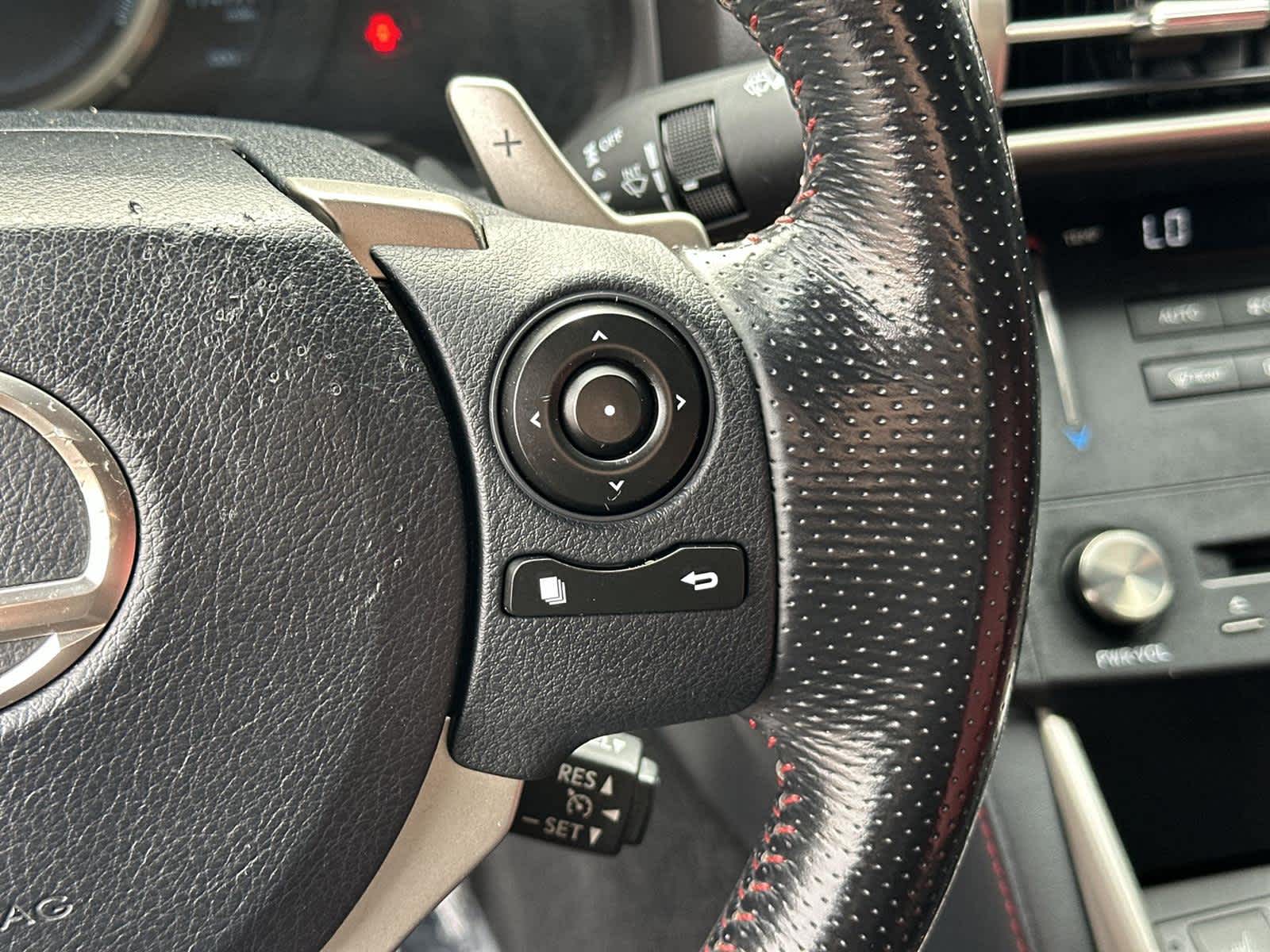 Thumbnail: 2016 Lexus IS - 24