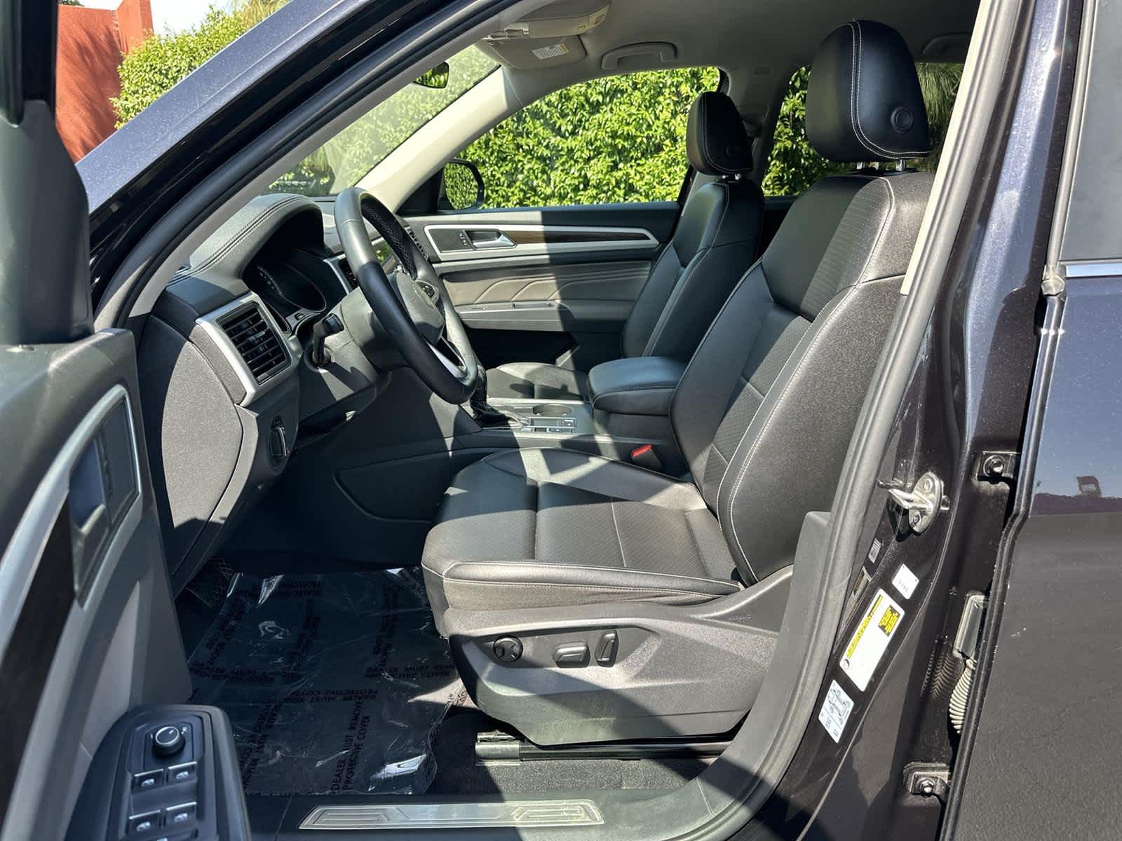 Thumbnail: 2021 Volkswagen Atlas - 11