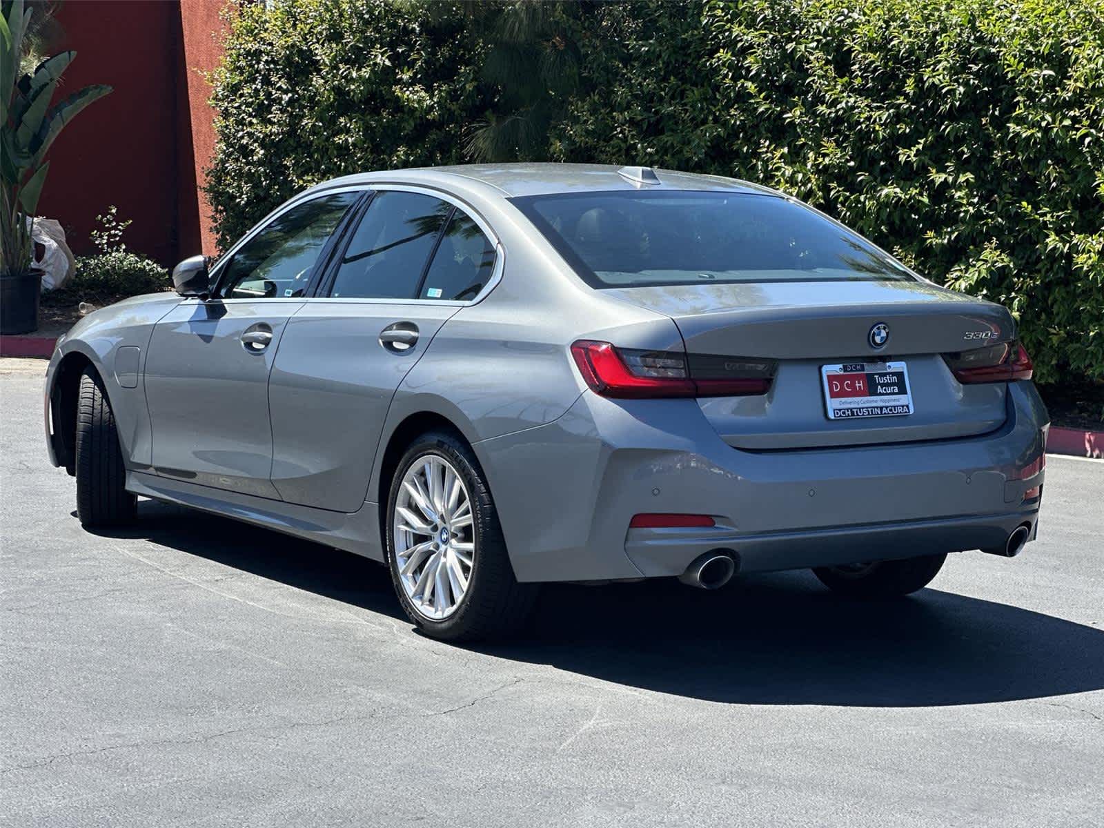 Thumbnail: 2024 BMW 3 Series - 4