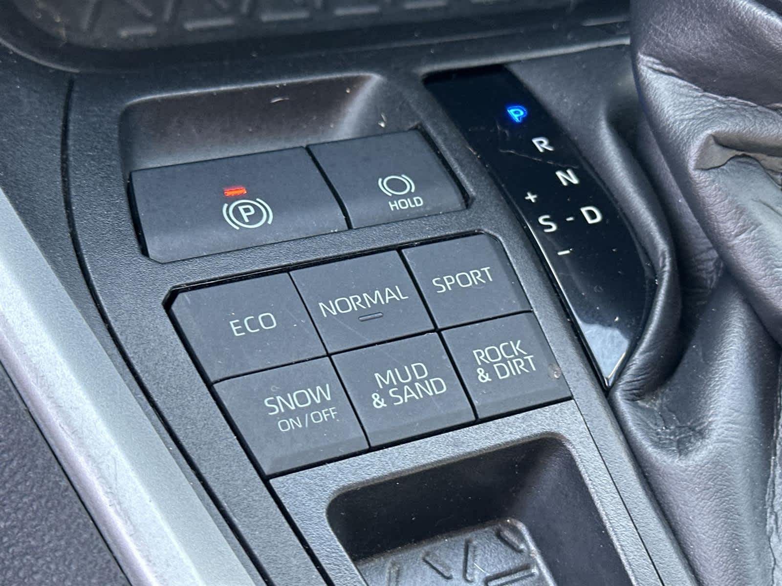 Thumbnail: 2022 Toyota RAV4 - 26