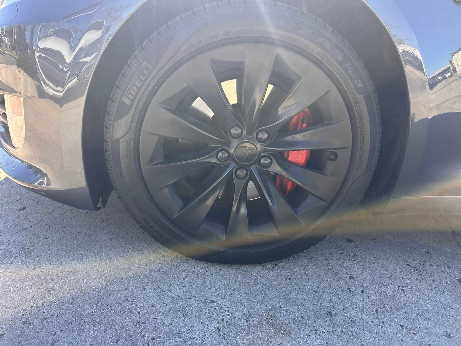 Thumbnail: 2019 Tesla Model S - 9