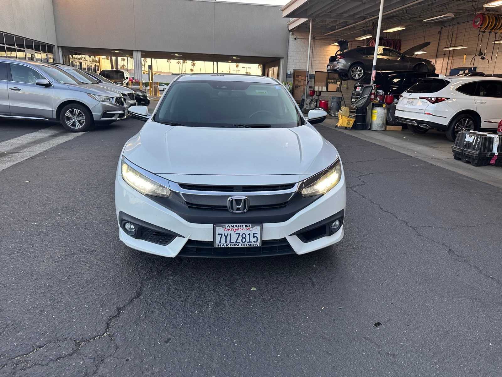 Thumbnail: 2017 Honda Civic - 8