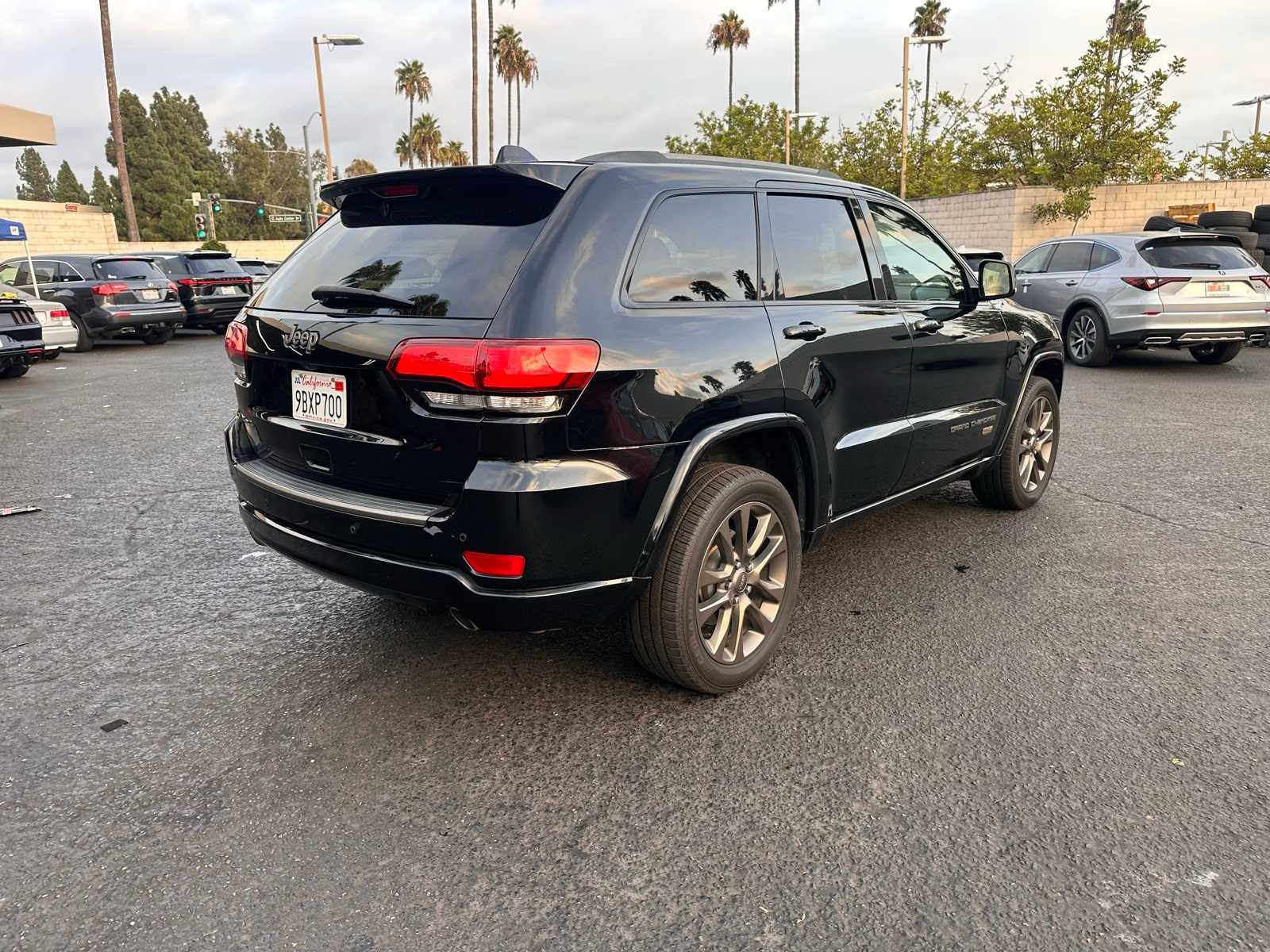 Thumbnail: 2017 Jeep Grand Cherokee - 5