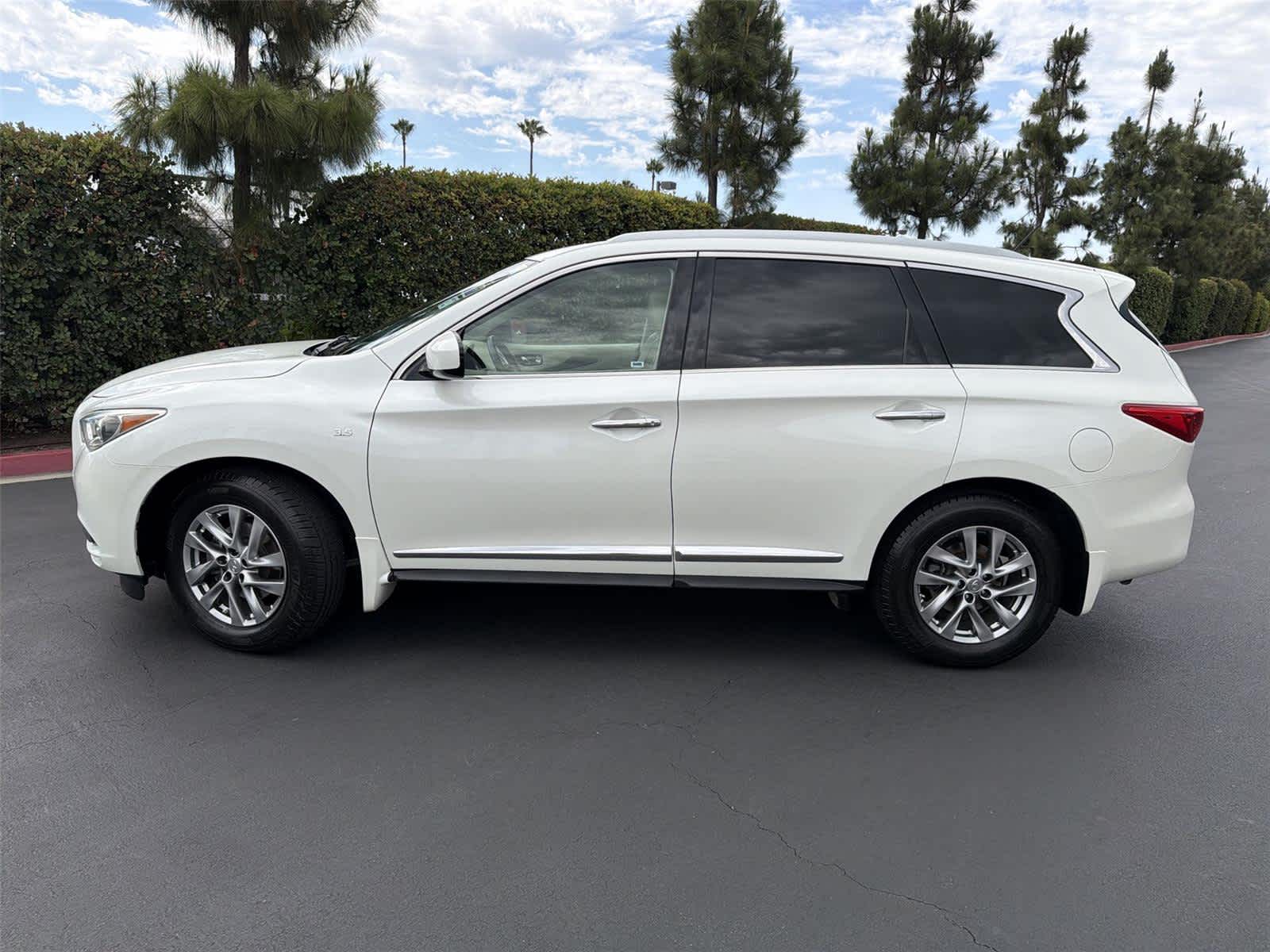 Thumbnail: 2015 INFINITI QX60 - 3