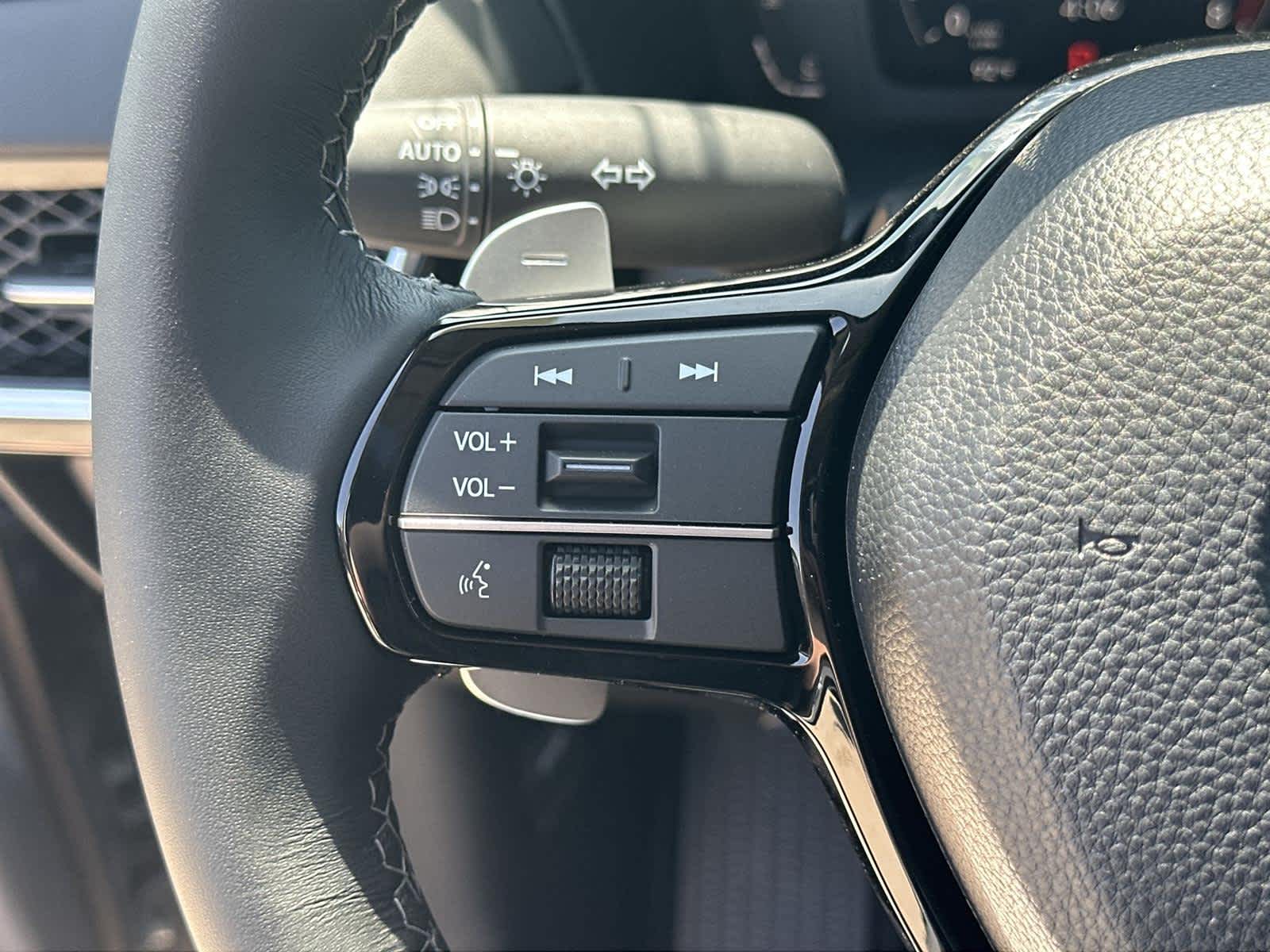 Thumbnail: 2025 Acura ADX - 22