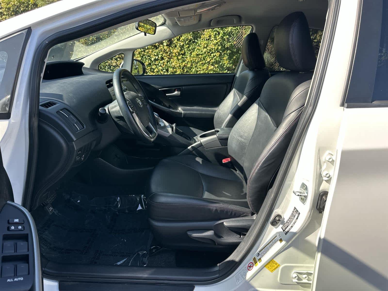 Thumbnail: 2013 Toyota Prius - 11