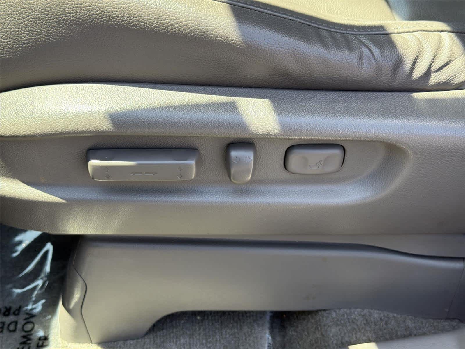 Thumbnail: 2015 Honda Odyssey - 23